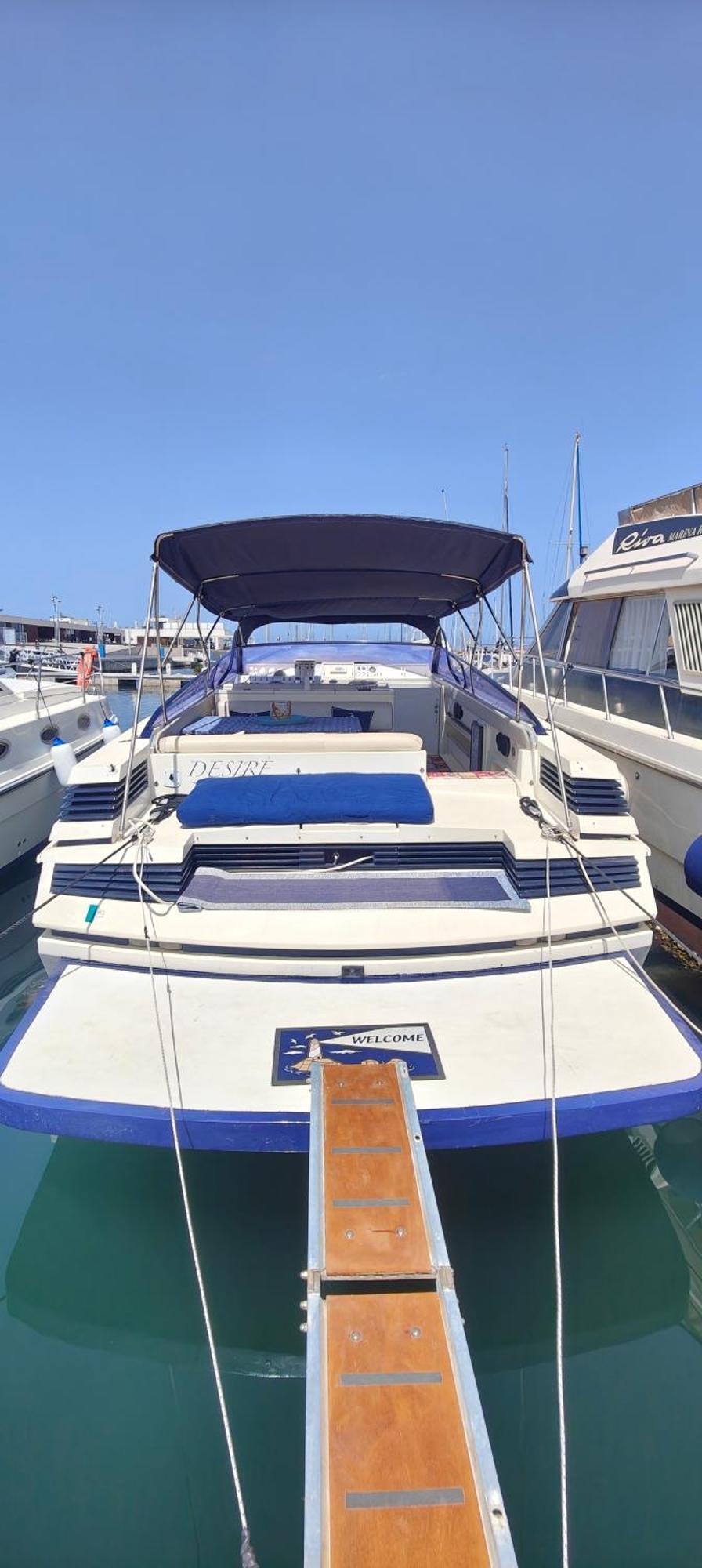 Desire Charming House Boat Hotel ปาแลร์โม ภายนอก รูปภาพ